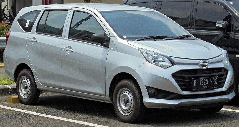 Sewa Daihatsu Sigra 1.2 R di Sabang