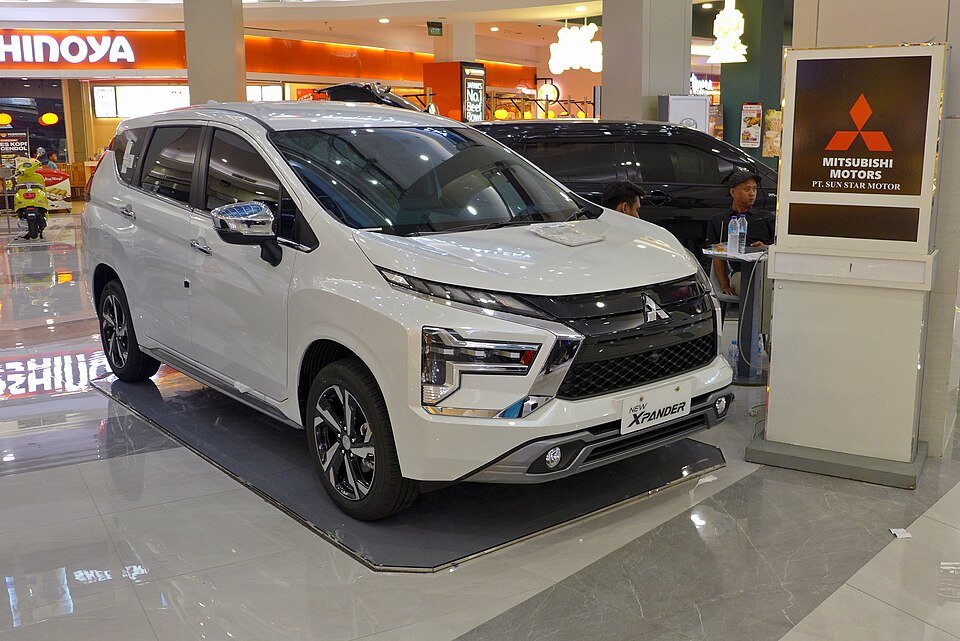 Sewa Mitsubishi Xpander Cross di Batam